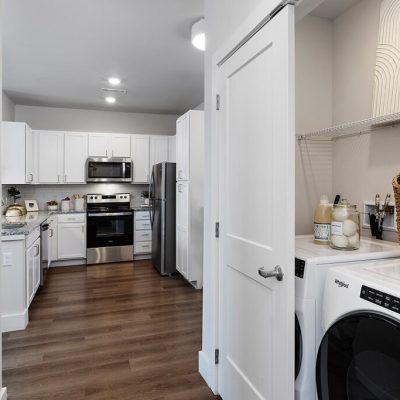 AspenHeights_HausStateCollege_UnitKitchenLaundry-web-1024x683