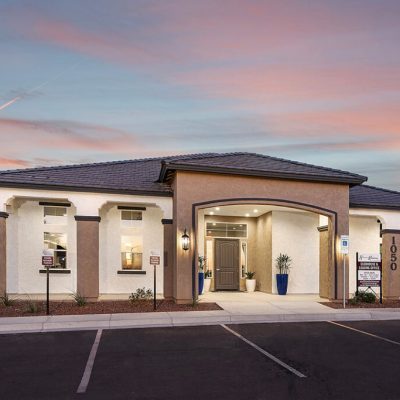 Hillstone_HillstoneResidencesatCanyonTrails_Club_Front2.1-web-1024x683
