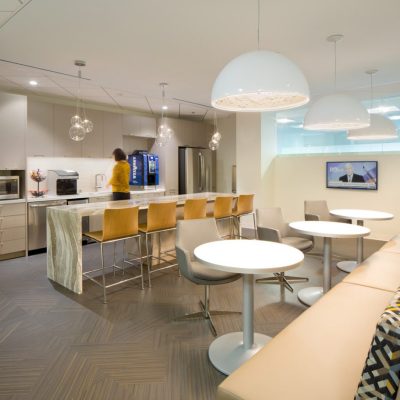 NelsonMullins_Interiors_BreakRoom2-1024x887