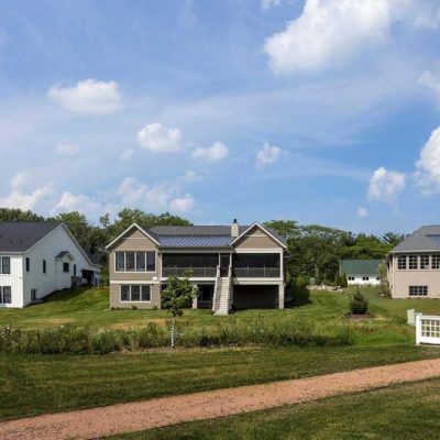 North-Shore_Westleigh-Farm_Streetscape_Rear-crop-1024x530